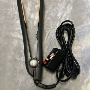 👉🏼SOLD👈🏼 FB Professional Black Hair Straightener